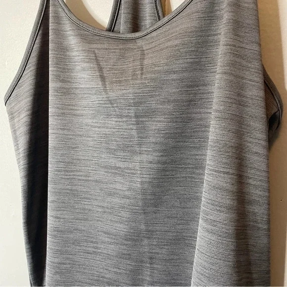 Under armour racerback tank top heather gray size medium - Picture 4 of 7